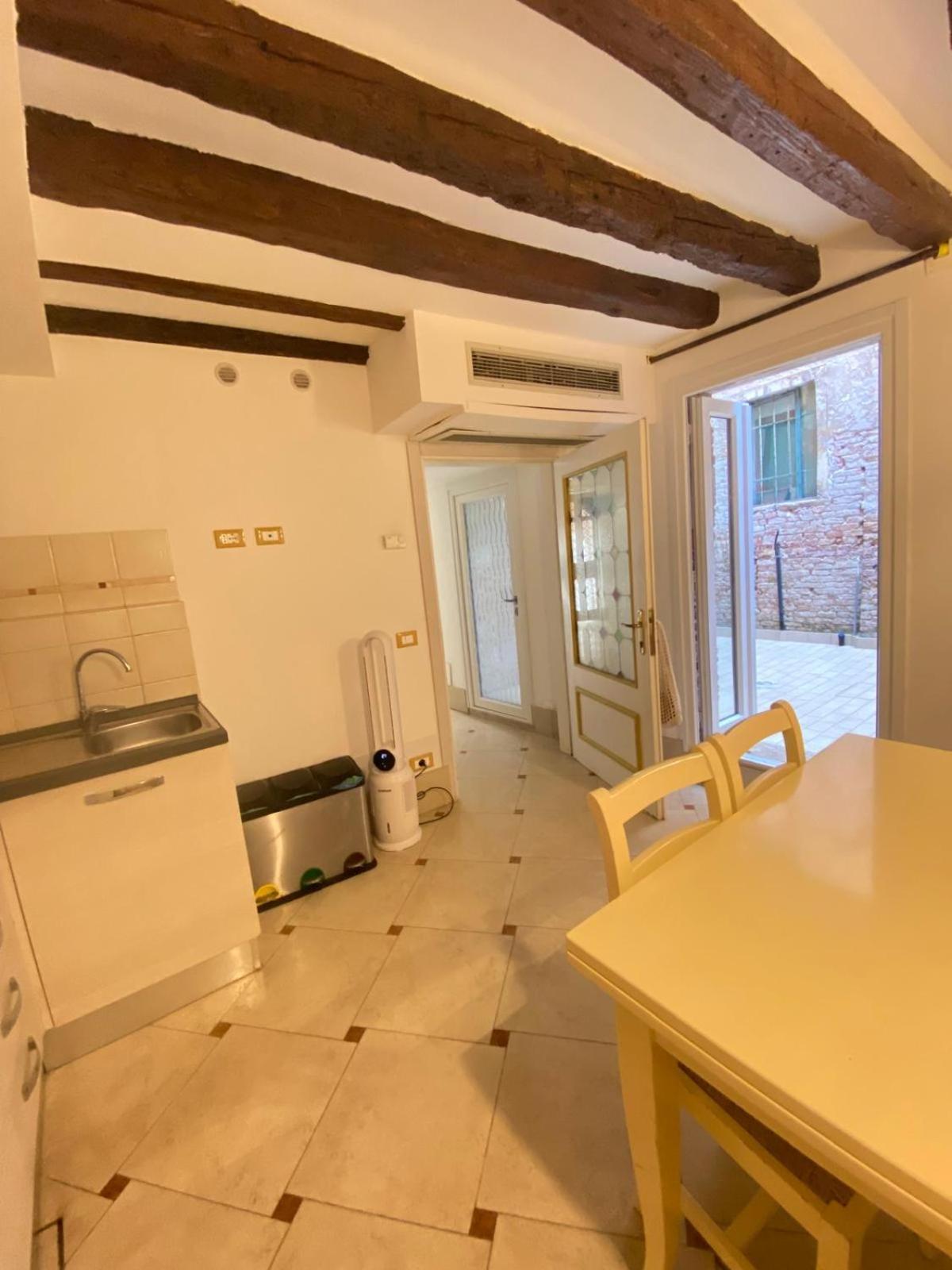 Casa Vacanze Angolo 'Sconto Venedig Eksteriør billede