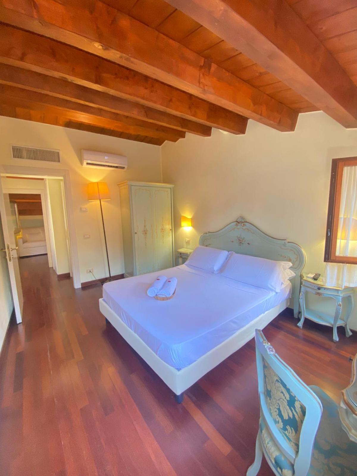 Casa Vacanze Angolo 'Sconto Venedig Eksteriør billede